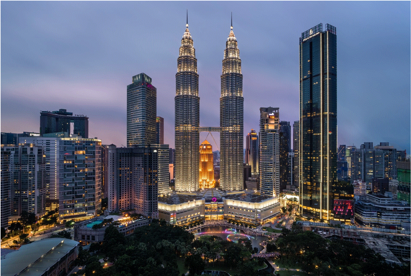 Malaysia bỏ yêu cầu khai báo thẻ nhập cảnh